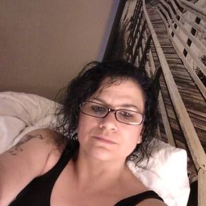 Meet your Posher, Genevieve